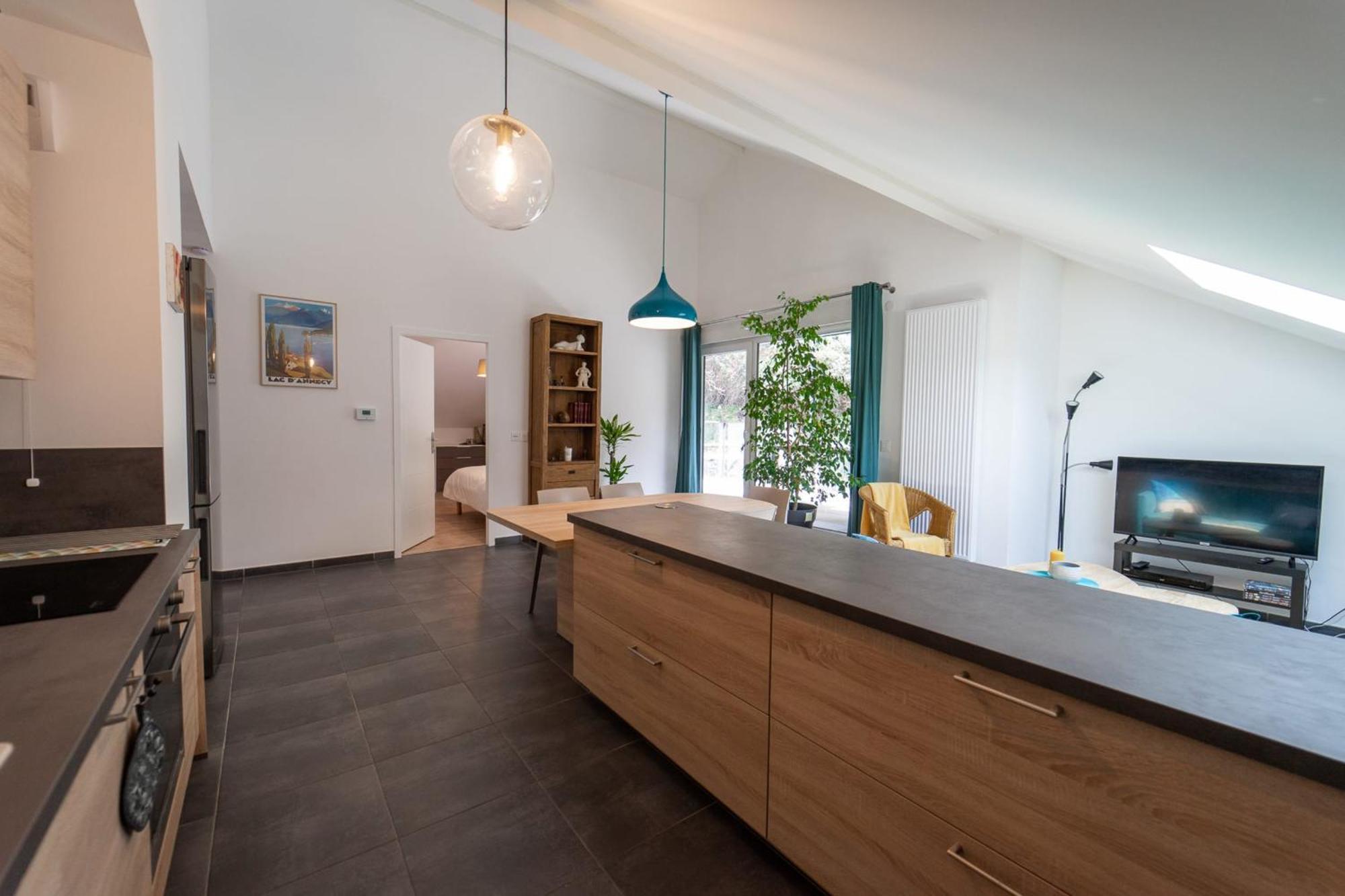 La Champanaise - 2 Bedroom Apartment 300M From Lake Annecy ดูแอ็งต์ ภายนอก รูปภาพ